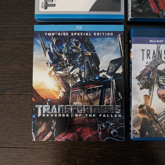 LIKE NEW Transformers Blu-ray movie collection (set of 4) - Picture 6 of 15